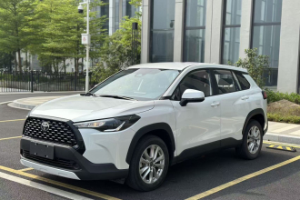 丰田 卡罗拉锐放 2023款 2.0L 先锋版