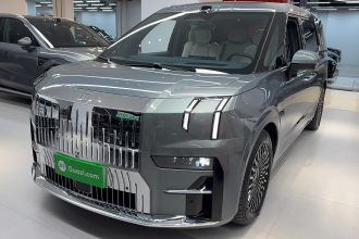 极氪009 2024款 六座行政版四驱 108kWh