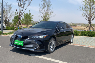 丰田 亚洲龙 2019款 双擎 2.5L XLE尊贵版 国VI