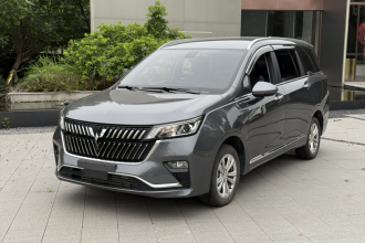 五菱汽车 五菱佳辰 2022款 1.5T CVT智享豪华型