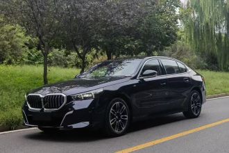 宝马5系 2024款 530Li 领先型 M运动套装