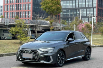 奥迪A3 2023款 改款 Sportback 35 TFSI 时尚运动型