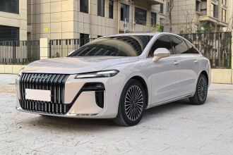 荣威M7 DMH 2025款 160km臻享版