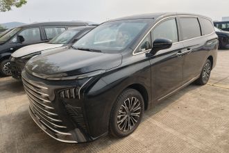 东风风行 星海V9 2026款 越享系列 200km 豪华型