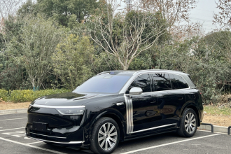 鸿蒙智行 问界M8 2025款 增程 Max+版 53.4kWh 5座版