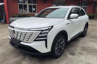 长安CS75 PLUS 2025款 第四代 1.5T 新蓝鲸 智慧卓越型