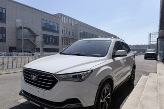 奔腾X40 2019款 1.6L 自动豪华型 国VI