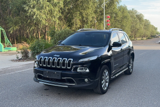 Jeep 自由光 2017款 2.4L 专业版