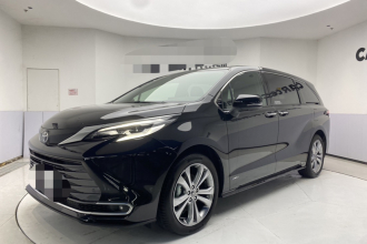 丰田 赛那SIENNA 2024款 2.5L混动 臻享尊贵版