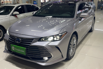 丰田 亚洲龙 2019款 双擎 2.5L XLE尊贵版 国VI