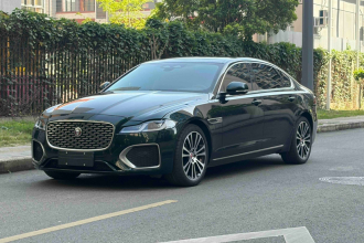 捷豹XFL 2024款 2.0T P250 两驱尊享豪华版