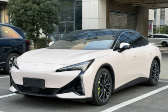 ARCFOX极狐 极狐 阿尔法S5 2025款 708MAX 200kW
