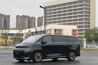 吉利银河 翼真L380 2024款 140度 6座 四驱Ultra