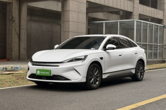 比亚迪 秦L 2025款 EV 545KM超越型