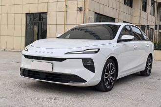 荣威D6 2025款 450km 尊享版