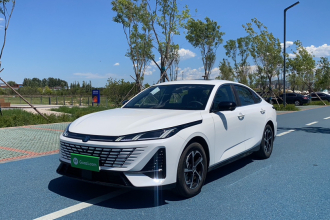长安 逸动 2026款 第四代 1.5T 500Bar 悦享型
