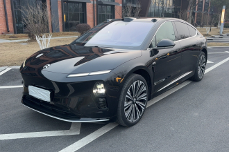 蔚来ET9 2025款 102kWh 签名版