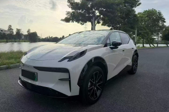 极氪X 2025款 五座长续航版