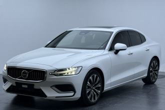 沃尔沃S60 2023款 B4 智远豪华版