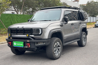 北京越野 北京BJ40 2024款 2.0T 全新刀锋英雄版 攀登者