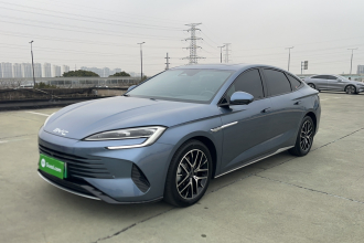 比亚迪 海豹 2024款 荣耀版 DM-i 1.5L 121km 尊贵型