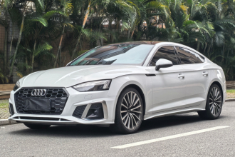 奥迪A5 2023款 Sportback 40 TFSI quattro 豪华动感型