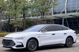 比亚迪 汉 2022款 DM-i 121KM 尊享型