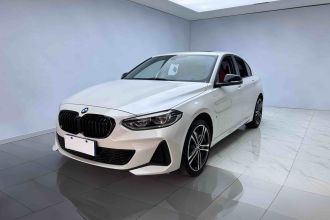 宝马1系 2021款 改款 125i M运动曜夜版