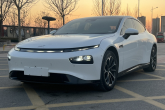 小鹏P7 2020款 670N