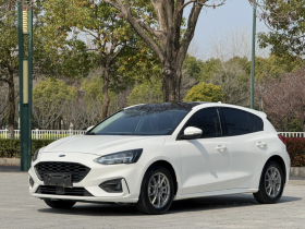福特 福克斯Active 2021款 EcoBoost 180 自动劲潮型
