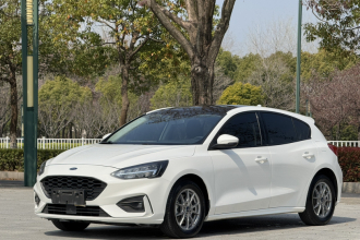 福特 福克斯Active 2021款 EcoBoost 180 自动劲潮型