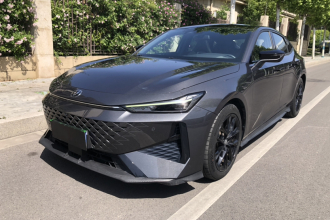 长安UNI-V 2024款 1.5T 尊贵型