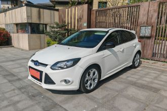 福特 福克斯 2012款 两厢 2.0L 自动豪华运动型