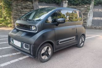 宝骏KiWi EV 2022款 设计师轻享版 三元锂