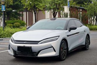 比亚迪 汉L 2025款 EV 701KM激光雷达旗舰型