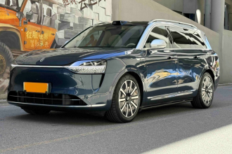 鸿蒙智行 问界M9 2024款 增程 Ultra版 42kWh 6座版