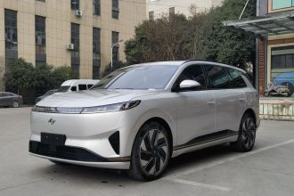 东风奕派 eπ008 2025款 210Ultra增程版 5座