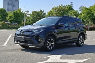 丰田 RAV4荣放 2015款 2.0L CVT两驱风尚版