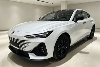 长安UNI-V 2022款 1.5T 尊贵型