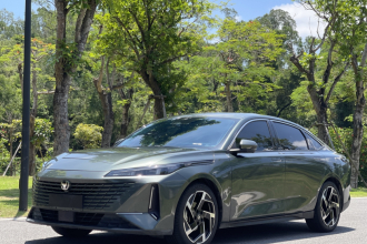 长安 逸达 2023款 蓝鲸NE 1.5T GDI DCT旗舰型