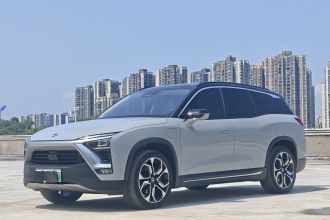 蔚来ES8 2018款 425KM 基准版 六座版