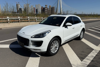 众泰SR9 2017款 2.0T 自动极致之心版