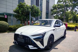 名爵 MG6 2025款 1.5T XLINE 猎鲨版