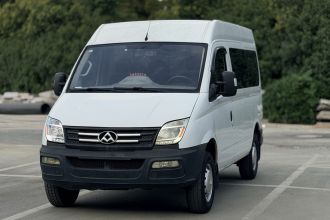 上汽大通MAXUS 新途V80 2019款 2.5T经典款6挡手动傲运通改款短轴中顶5/6座