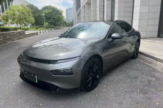 小鹏P7 2020款 670N