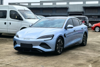 比亚迪 海豹 2023款 冠军版 700km 尊贵型