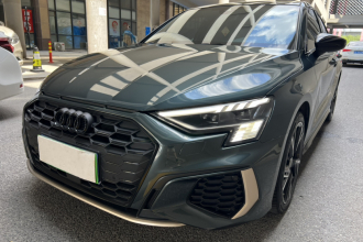 奥迪A3 2024款 Sportback 35 TFSI RS套件燃速型