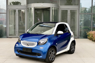 smart fortwo 2019款 0.9T 66千瓦硬顶风擎版 国VI
