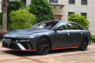 现代 伊兰特 2023款 240TGDi DCT N Line LUX尊贵版