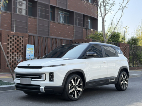 吉利汽车 吉利icon 2023款 1.5TD 巧克力醇臻版